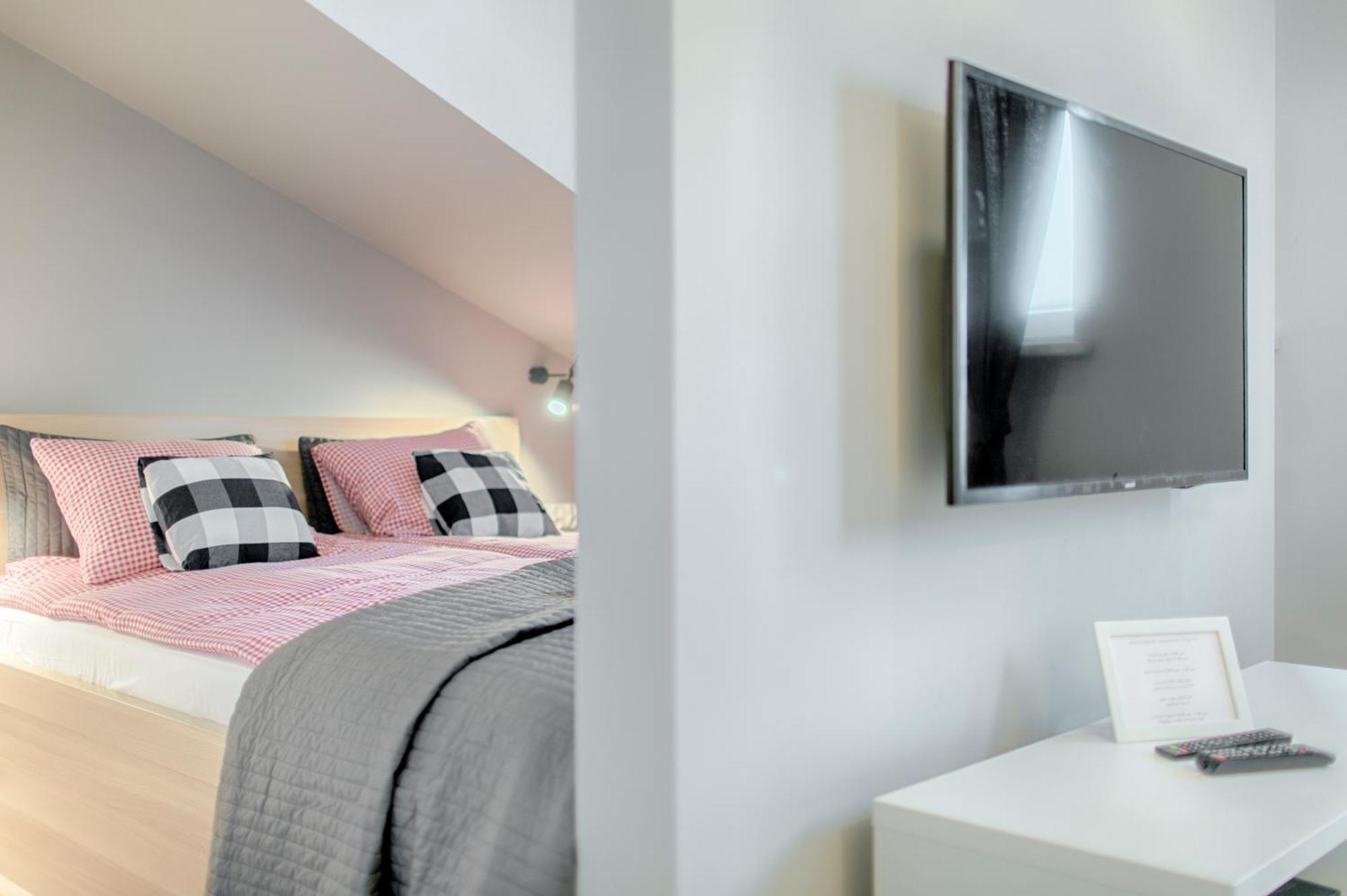 Tyzenhauz Apartments Arianska Street Krakow Bagian luar foto
