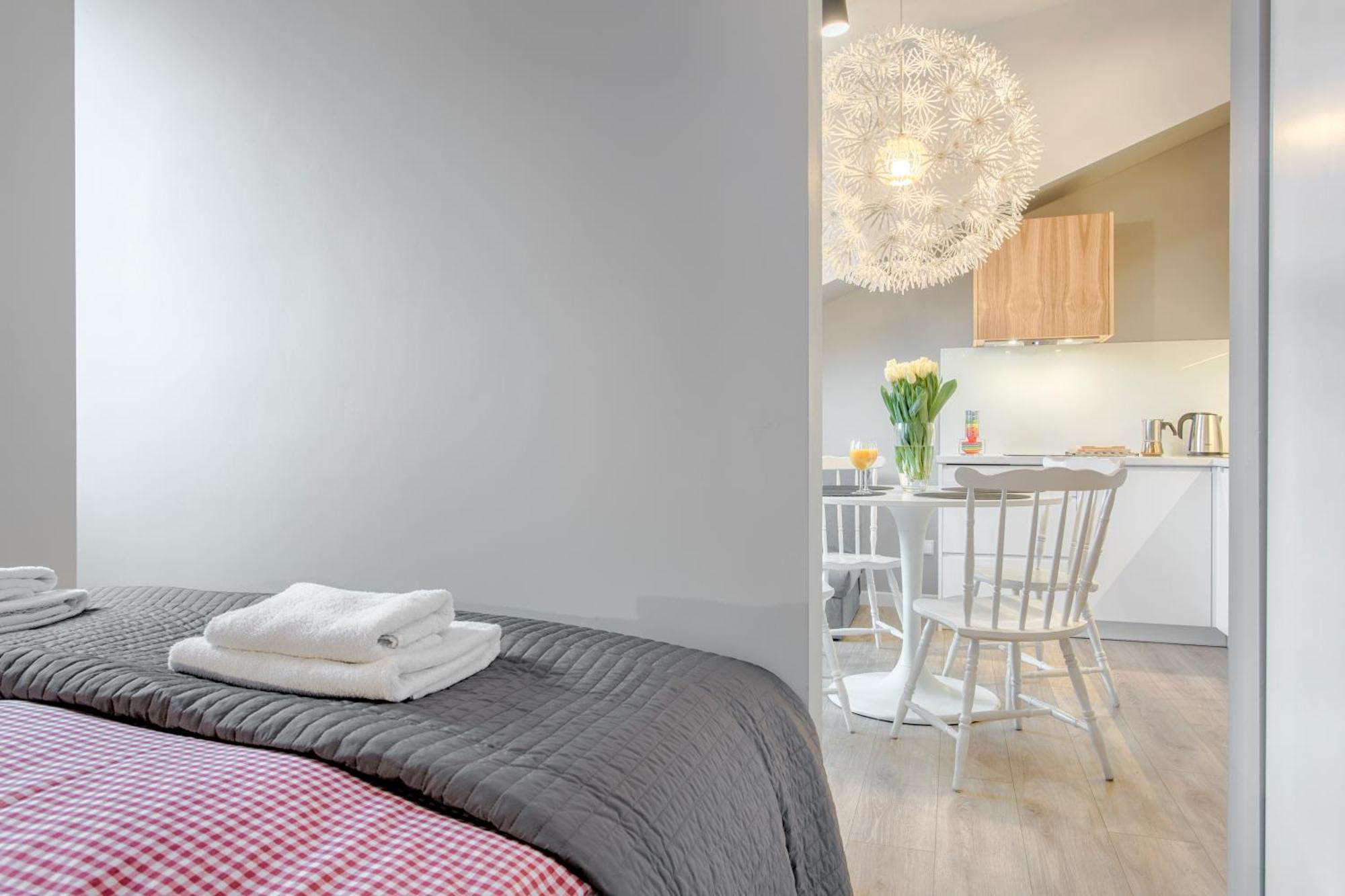 Tyzenhauz Apartments Arianska Street Krakow Bagian luar foto